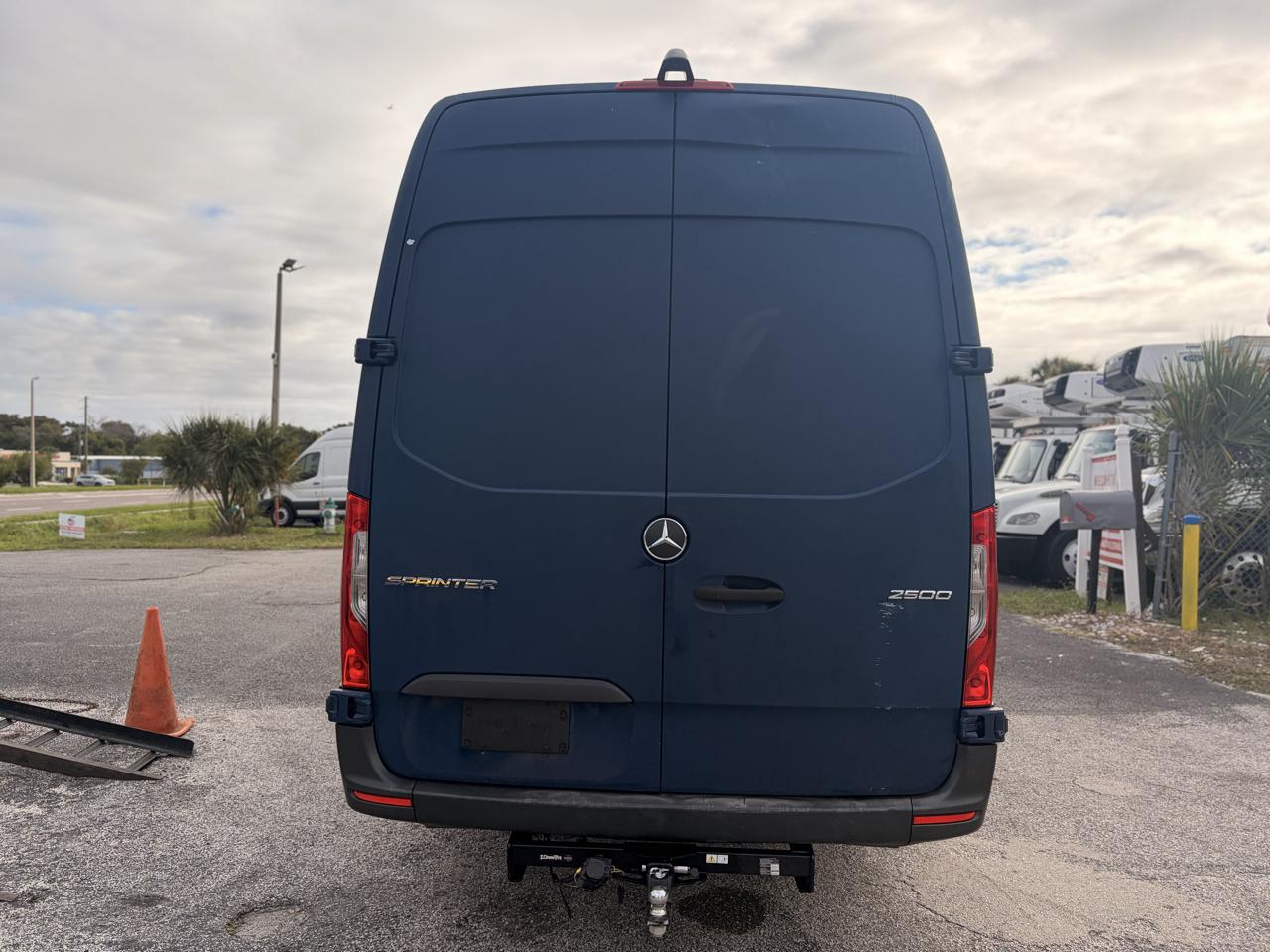 Mercedes-Benz Sprinter 2500 High Roof 170-in. WB EXT 2019
