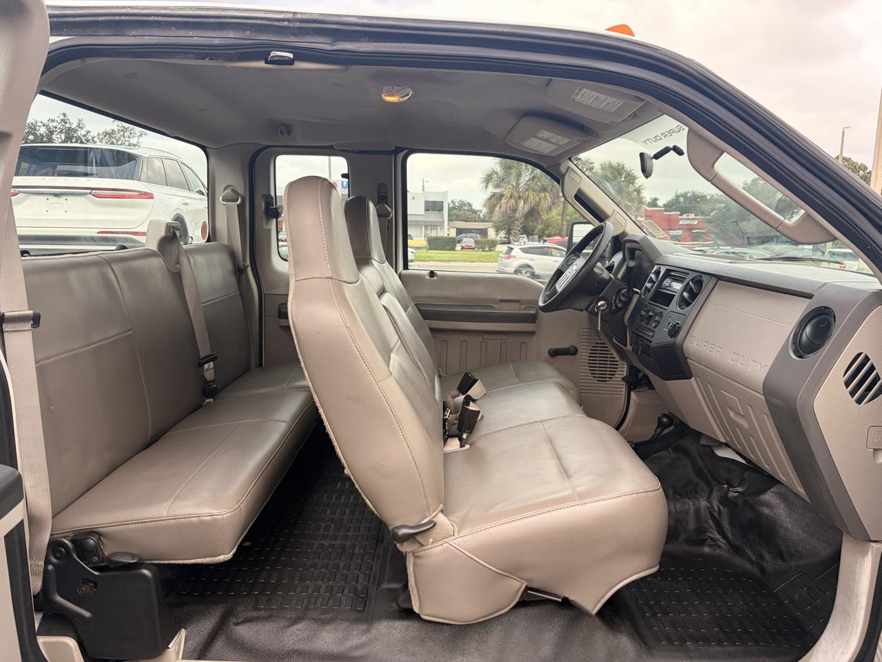 Ford F-350 SD XL SuperCab 4WD 2008
