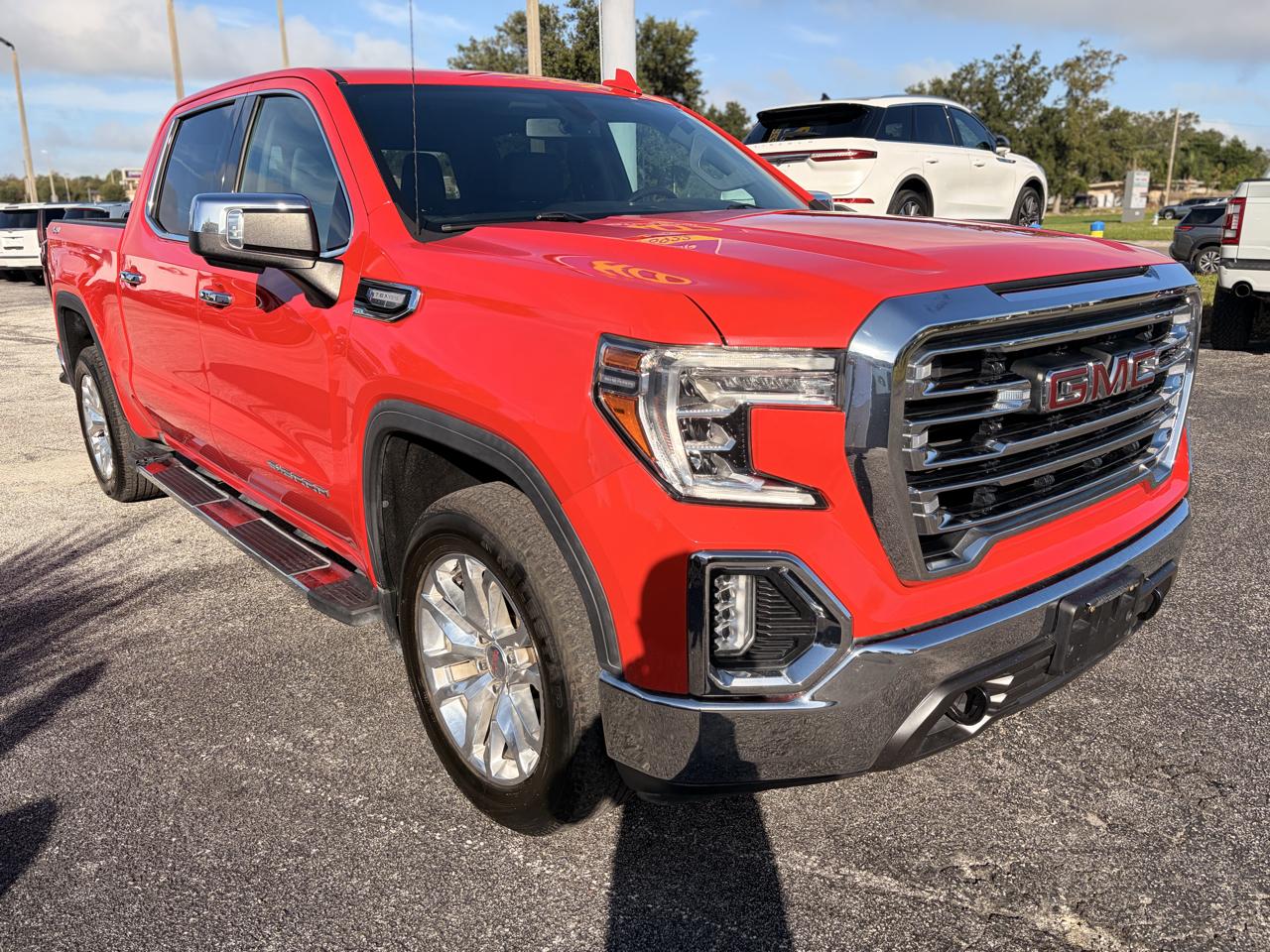 GMC Sierra 1500 4WD Crew Cab 143.5" SLT 2019