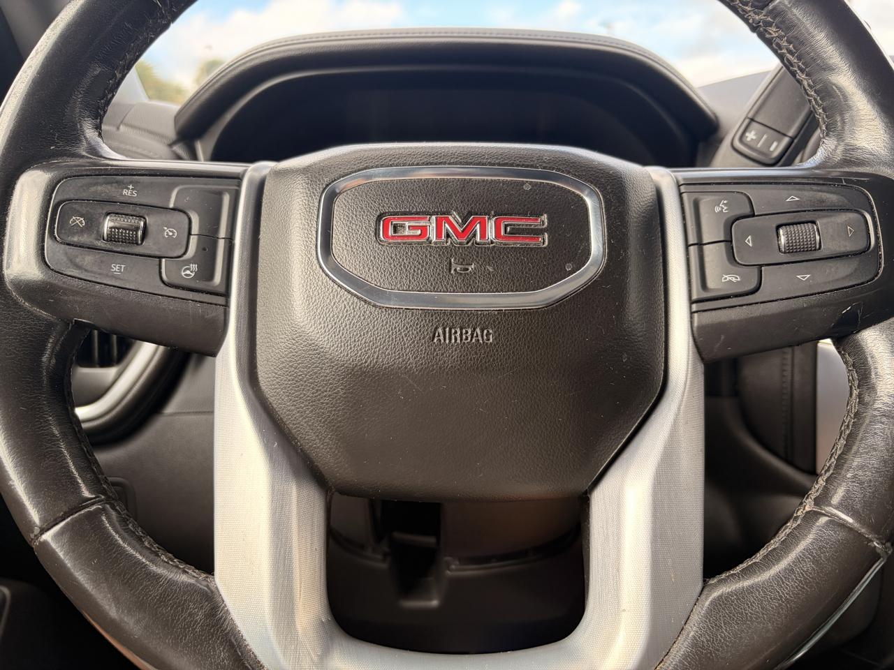 GMC Sierra 1500 4WD Crew Cab 143.5" SLT 2019