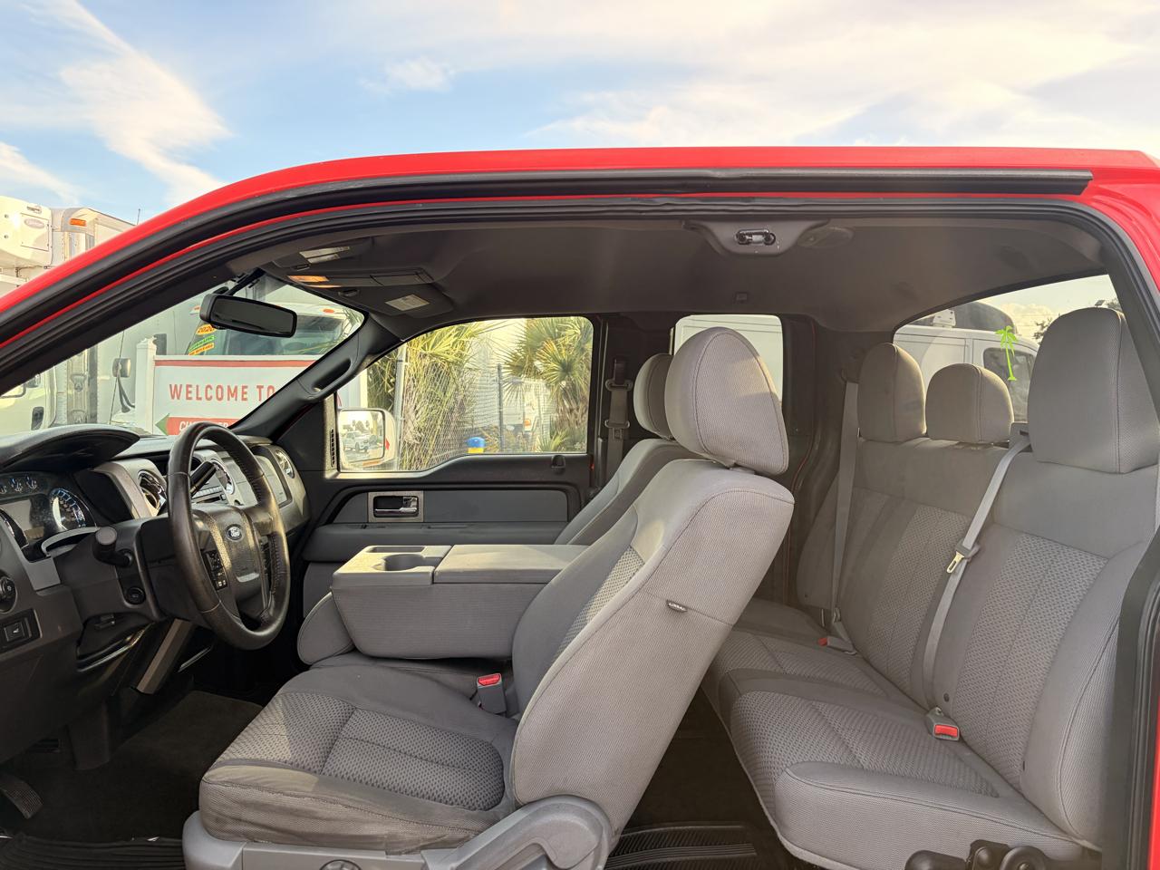 Ford F-150 XLT SuperCab 2WD 2011