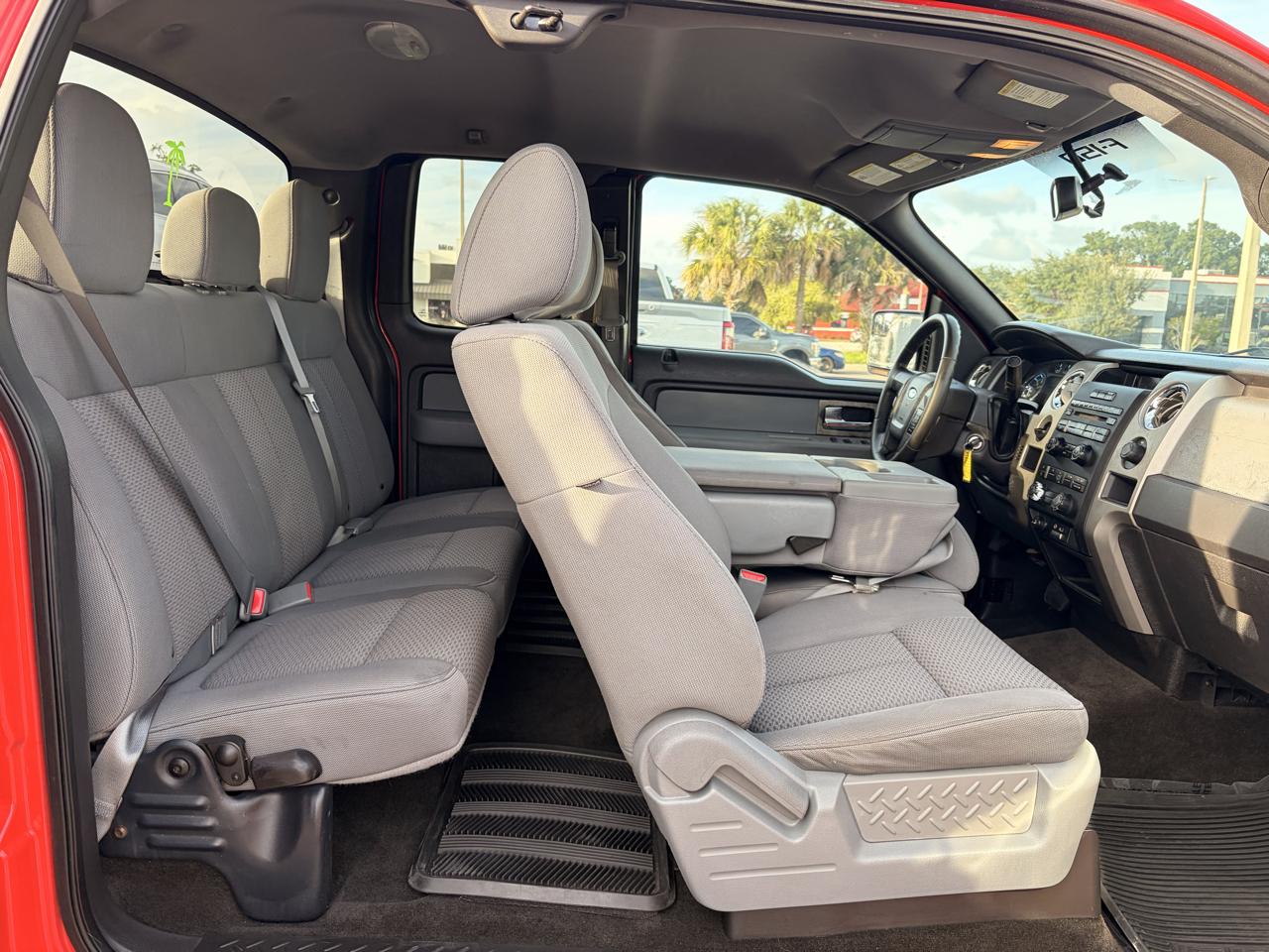 Ford F-150 XLT SuperCab 2WD 2011
