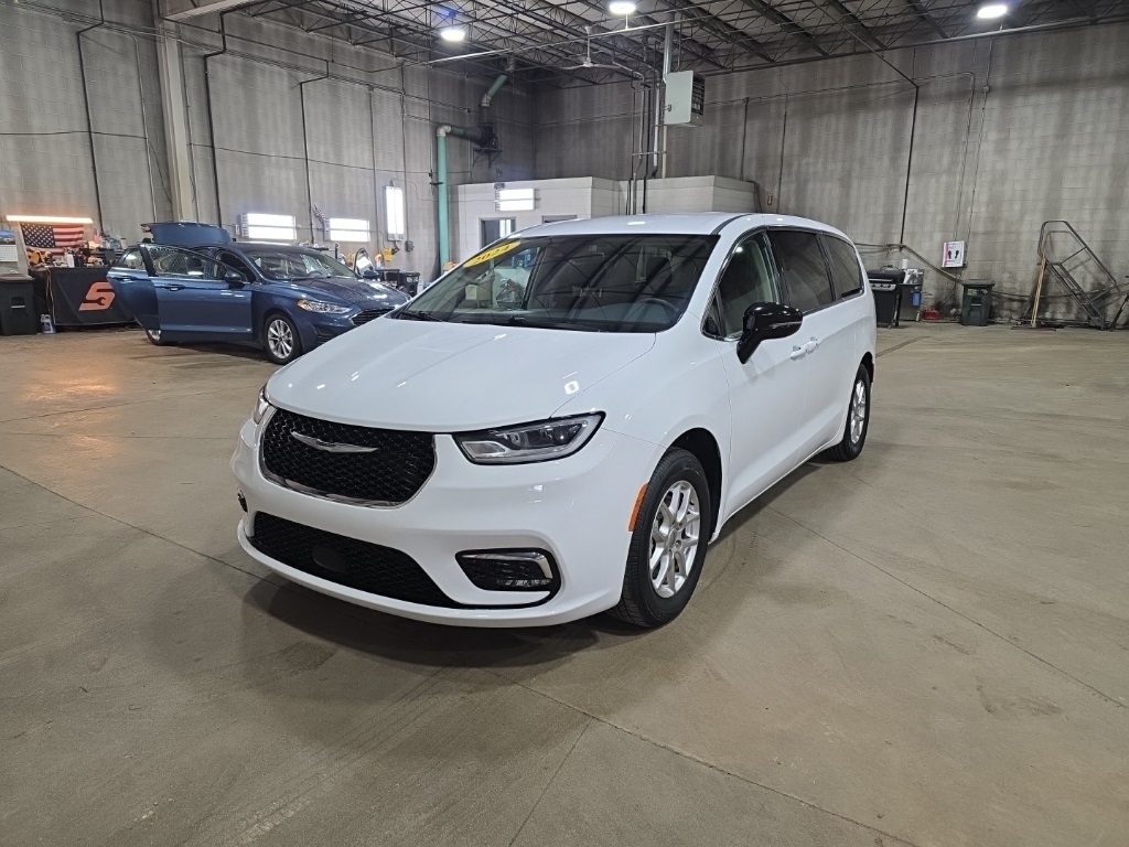 Chrysler Pacifica  2024