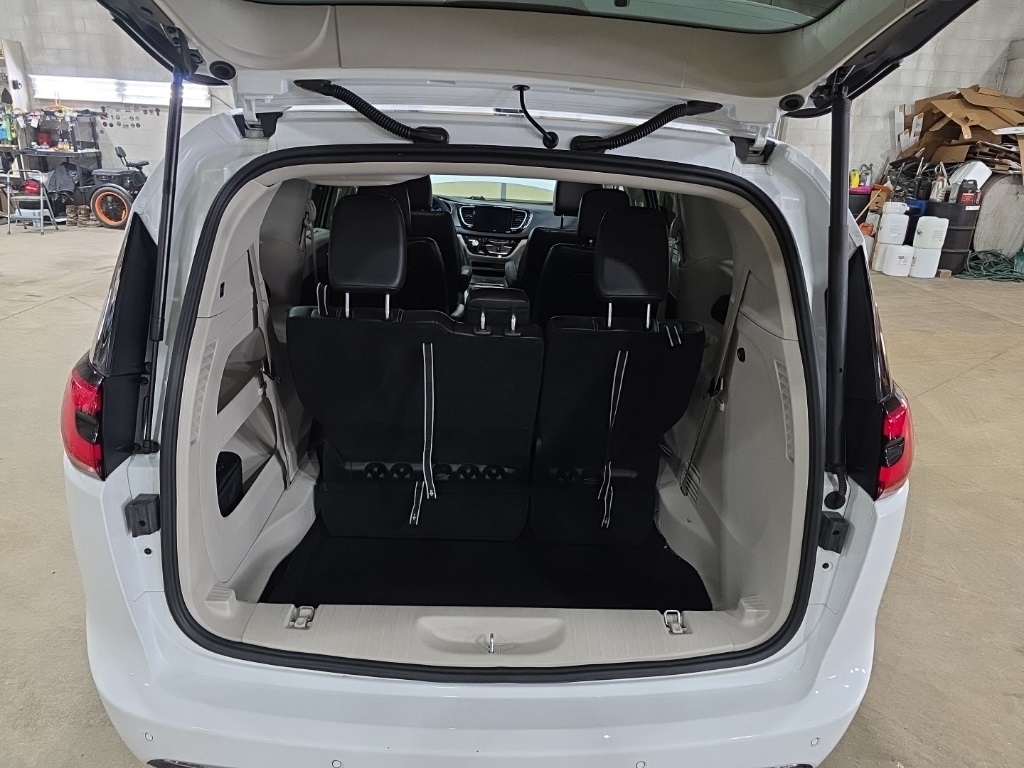 Chrysler Pacifica  2024