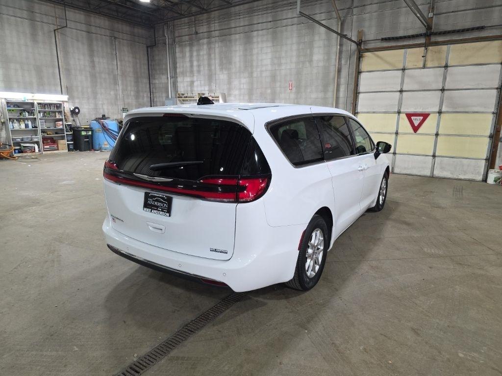 Chrysler Pacifica  2024