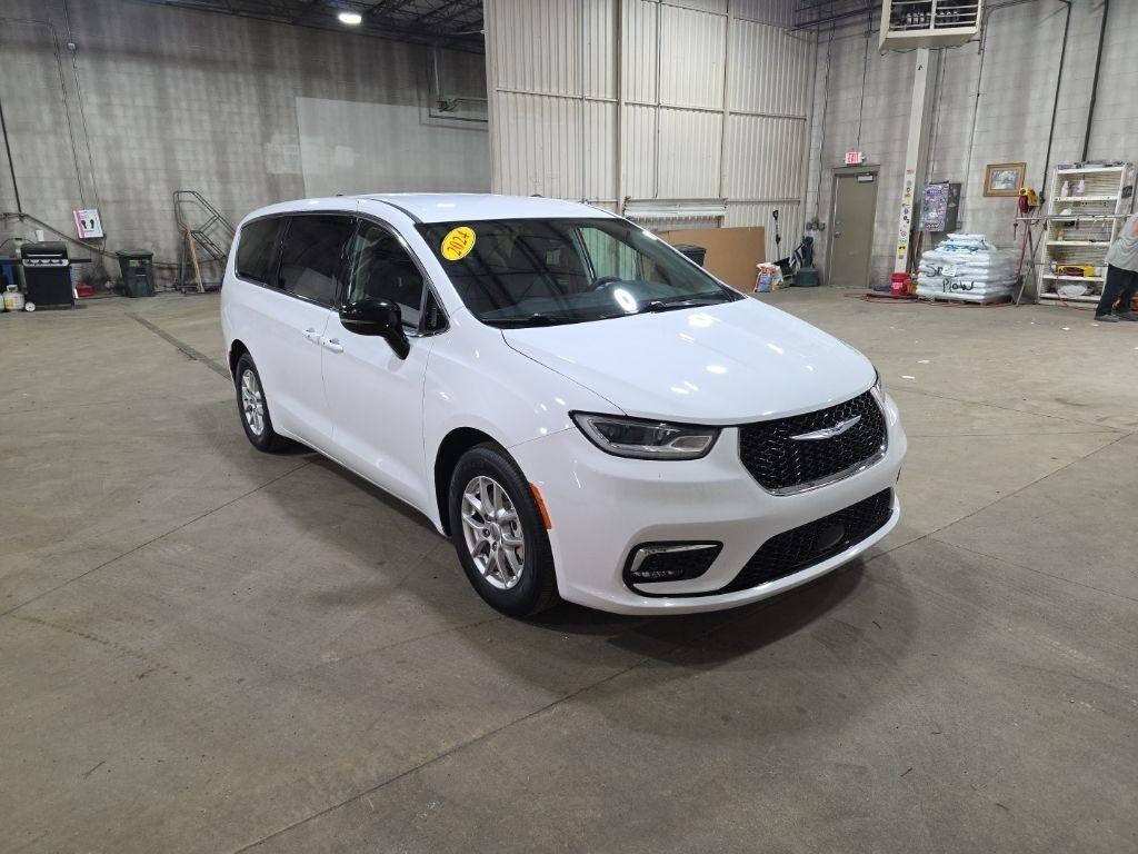 Chrysler Pacifica  2024