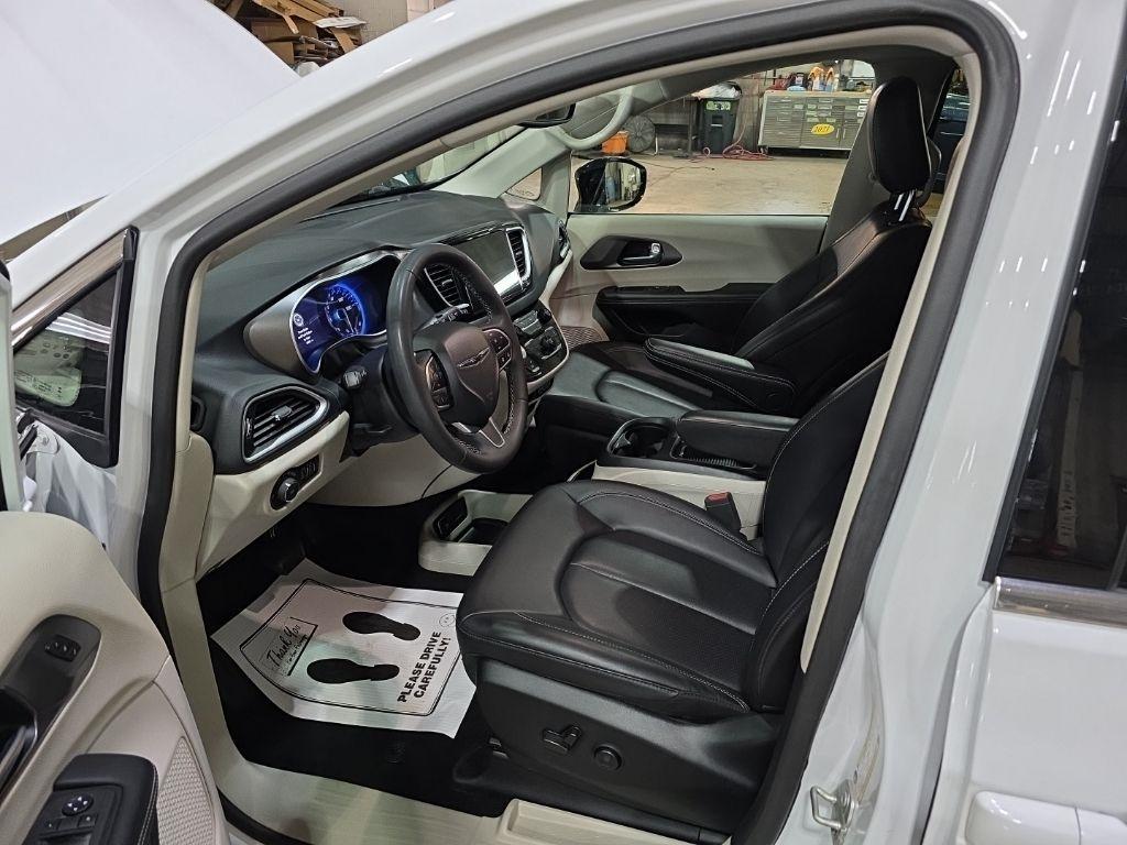 Chrysler Pacifica  2024