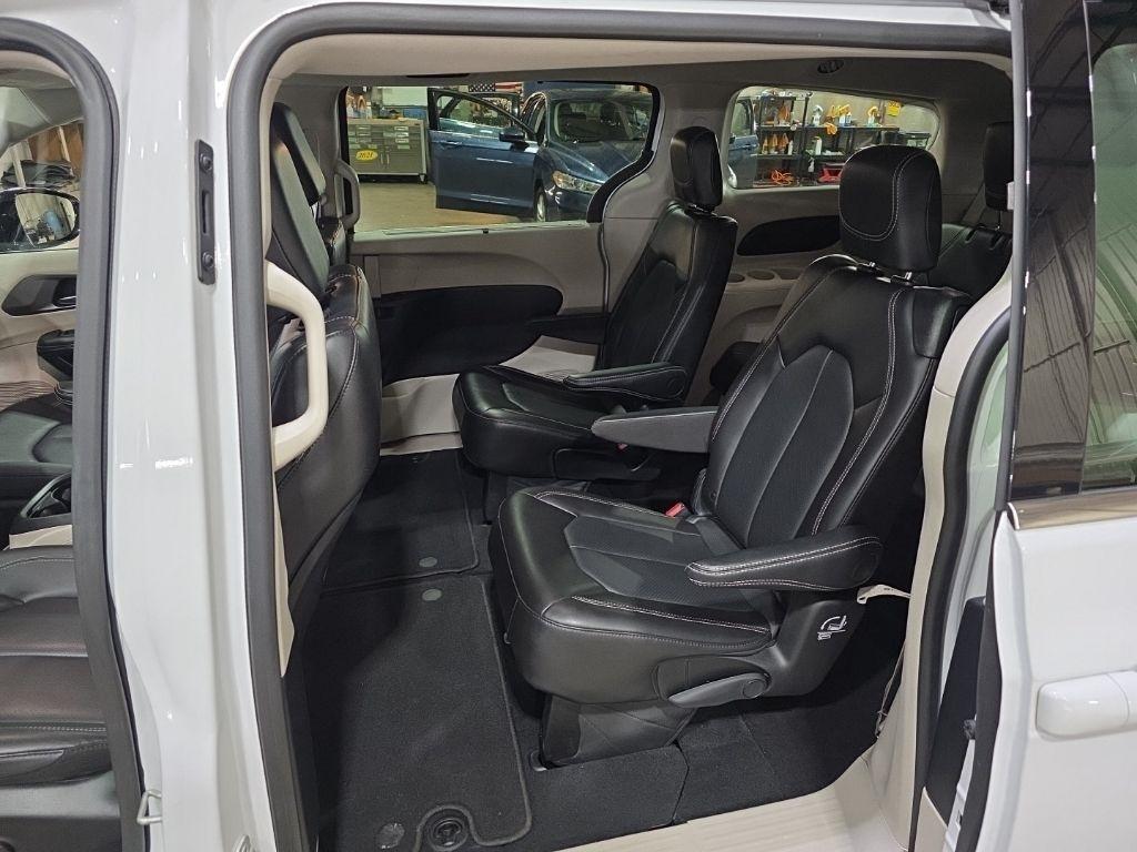 Chrysler Pacifica  2024