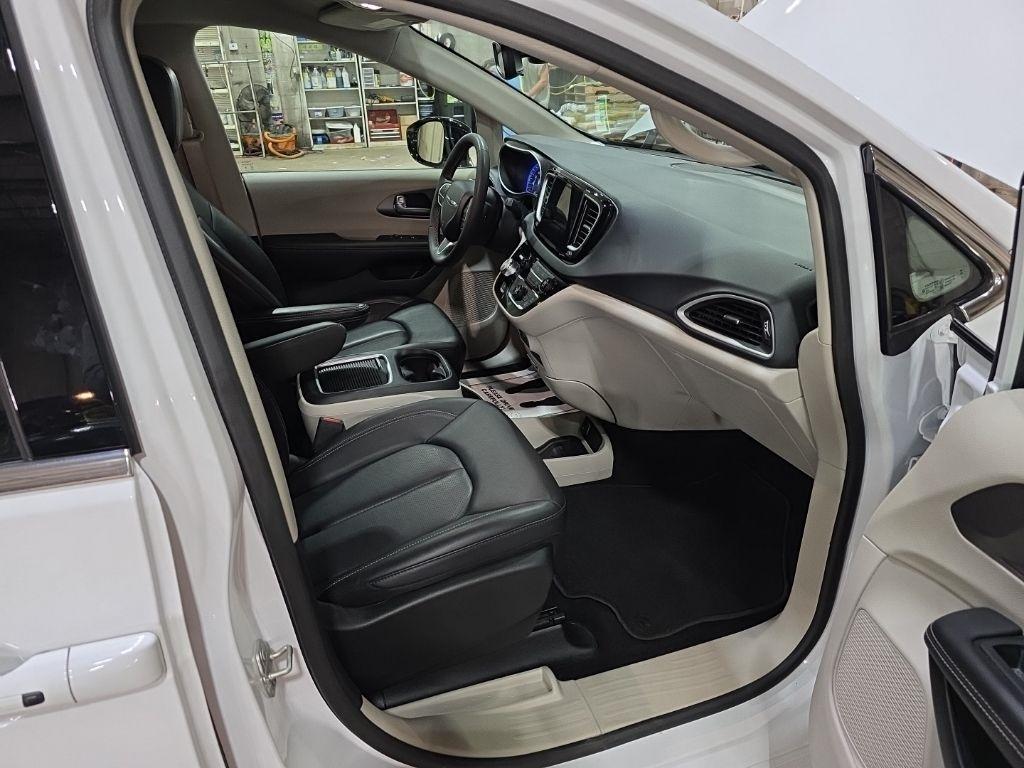 Chrysler Pacifica  2024