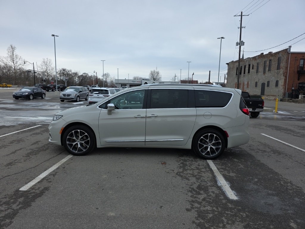 Chrysler Pacifica  2021