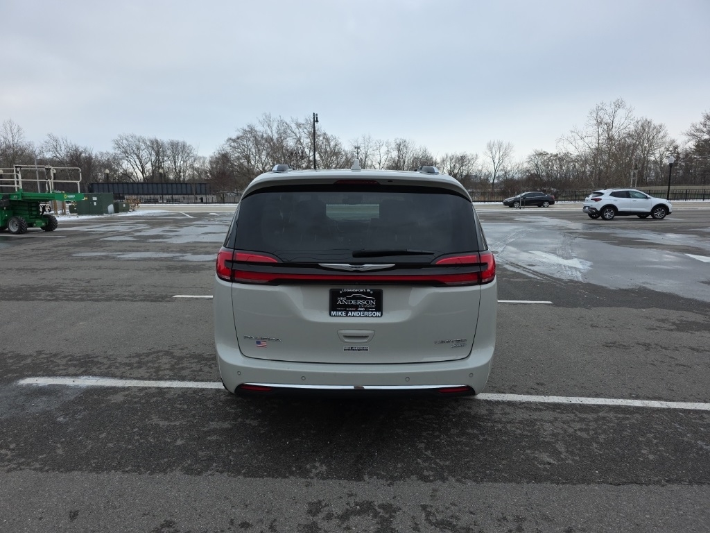 Chrysler Pacifica  2021