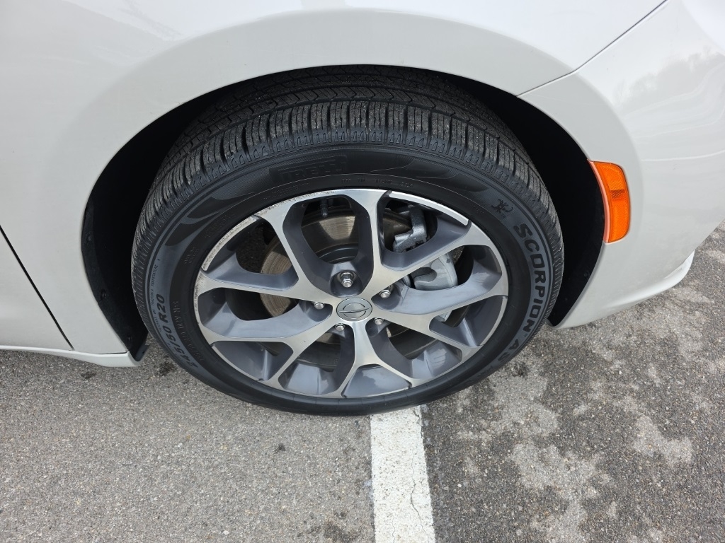 Chrysler Pacifica  2021