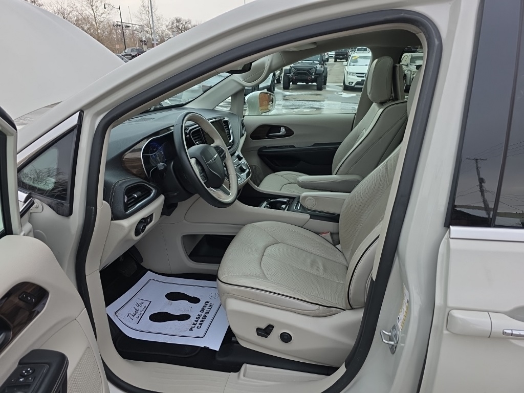 Chrysler Pacifica  2021