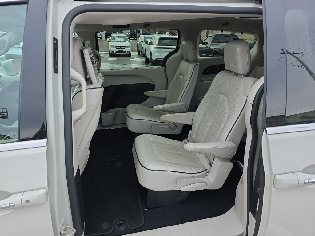 Chrysler Pacifica  2021