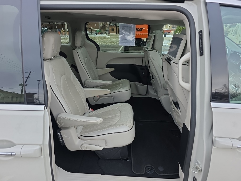 Chrysler Pacifica  2021