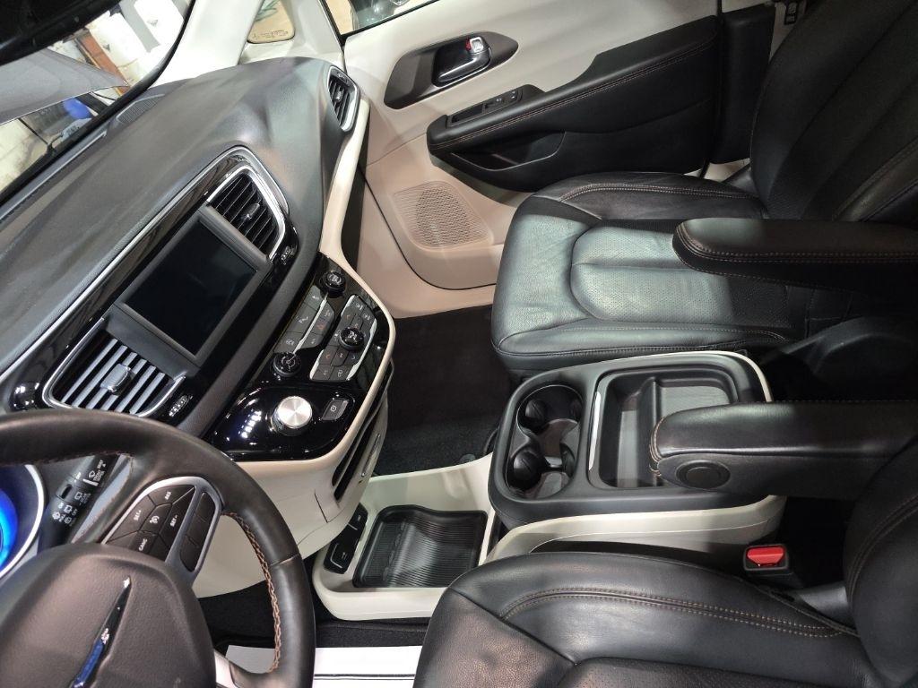 Chrysler Pacifica  2020