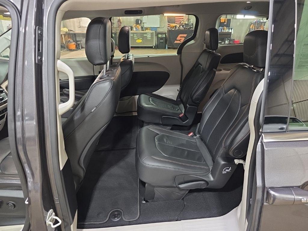 Chrysler Pacifica  2020