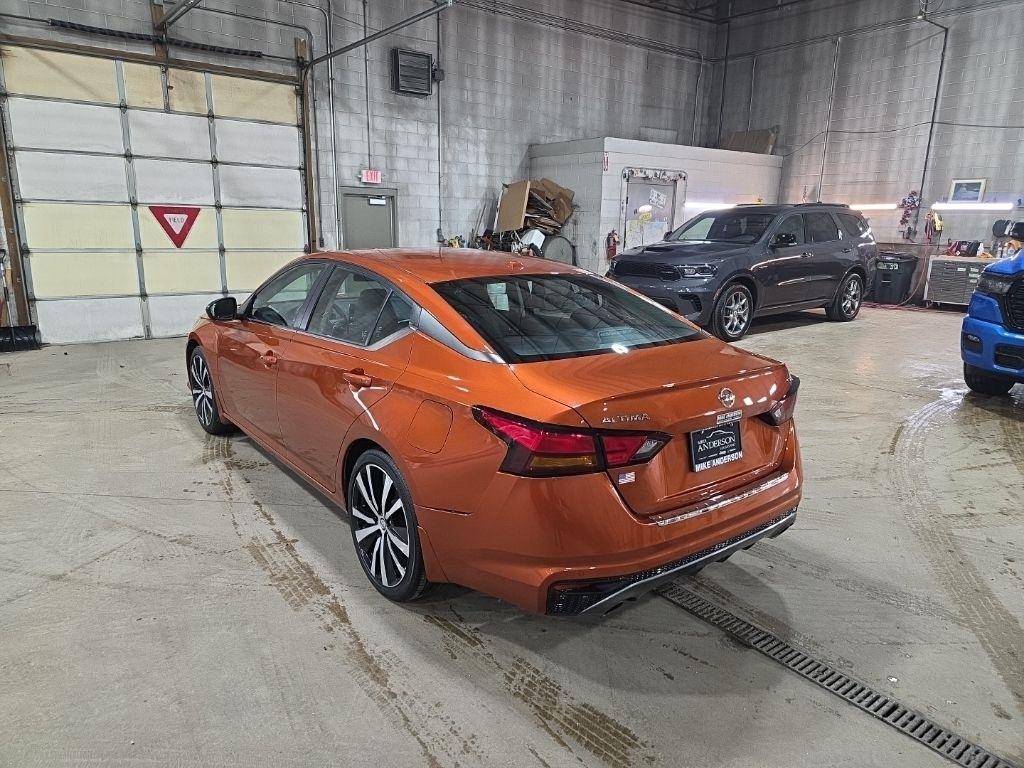 Nissan Altima  2022