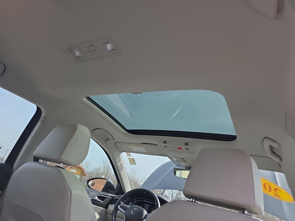 Volkswagen Jetta  2023