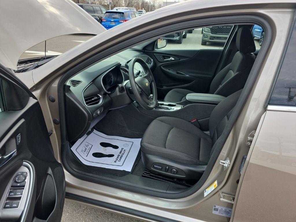 Chevrolet Malibu  2025