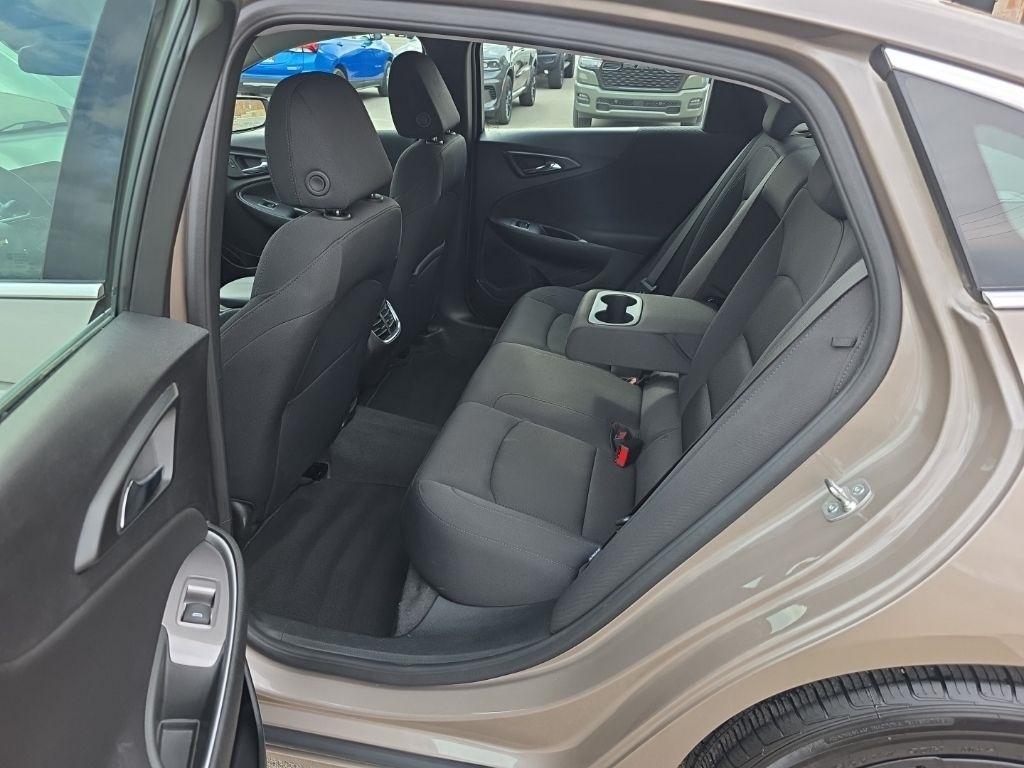 Chevrolet Malibu  2025