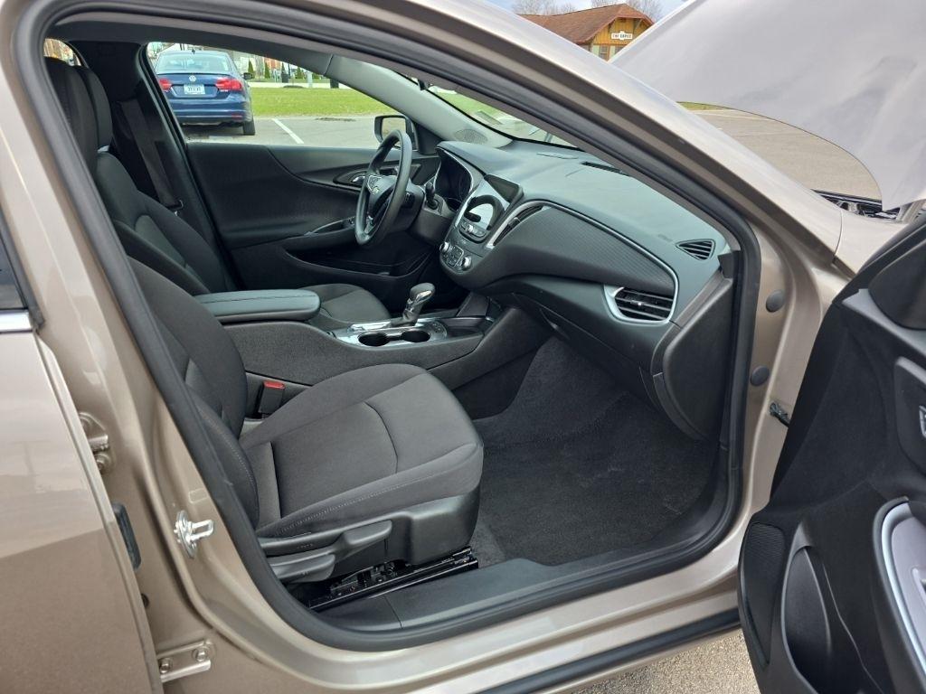 Chevrolet Malibu  2025