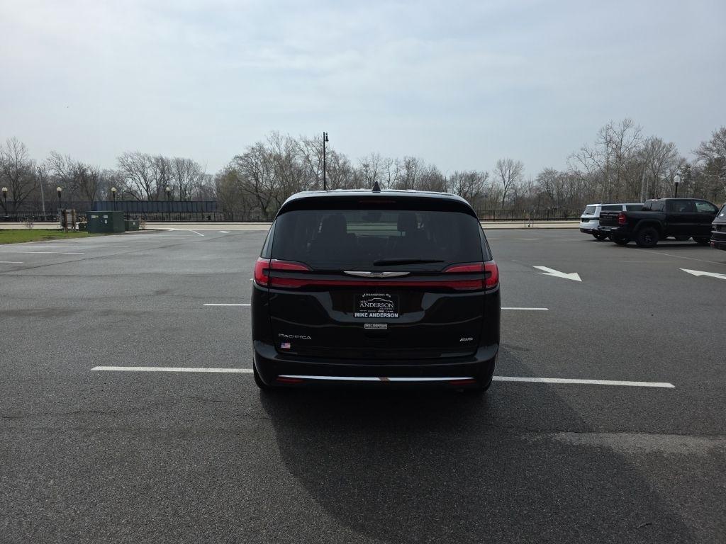 Chrysler Pacifica  2023