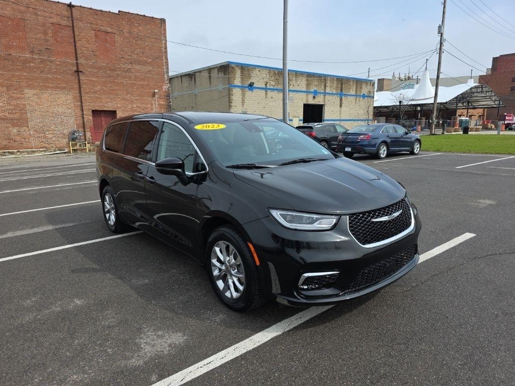 Chrysler Pacifica  2023