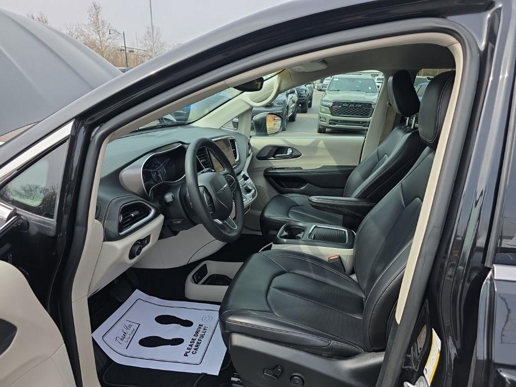 Chrysler Pacifica  2023