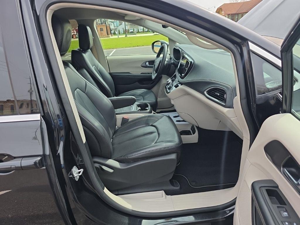 Chrysler Pacifica  2023