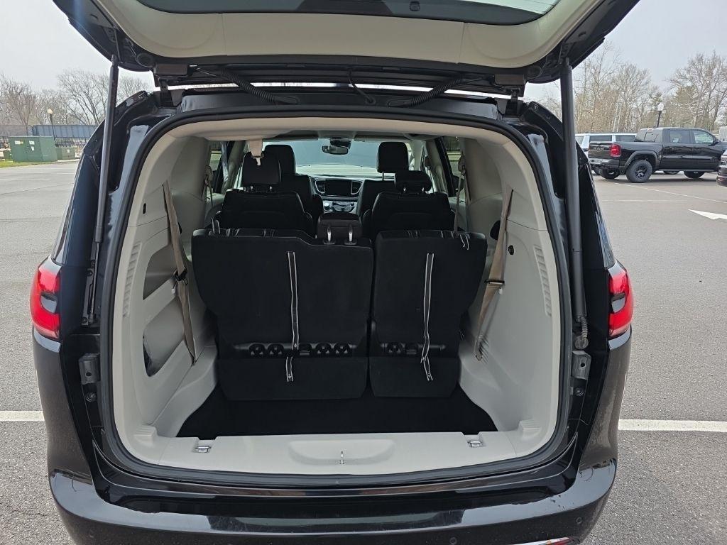 Chrysler Pacifica  2023