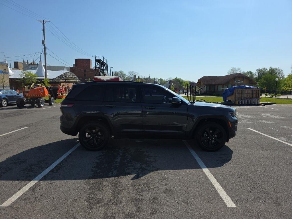 Jeep Grand Cherokee  2023