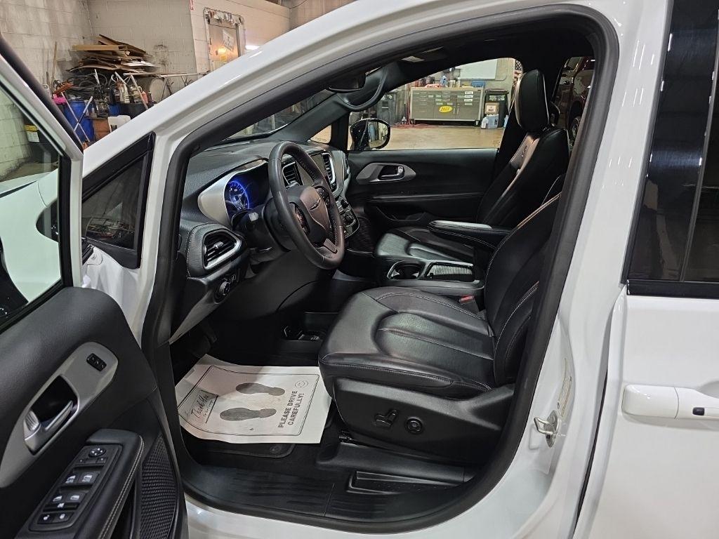 Chrysler Pacifica  2024