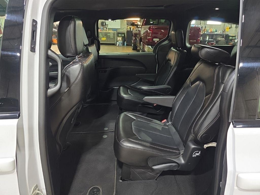 Chrysler Pacifica  2024