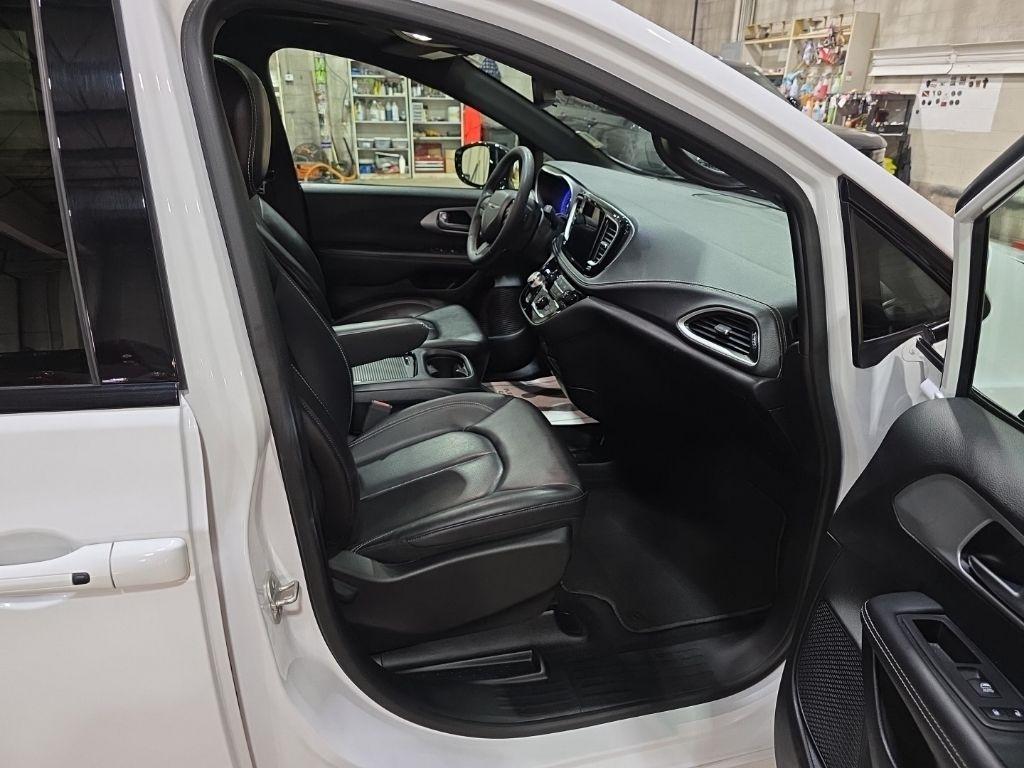 Chrysler Pacifica  2024