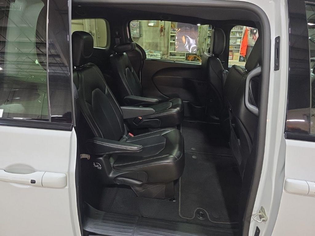 Chrysler Pacifica  2024