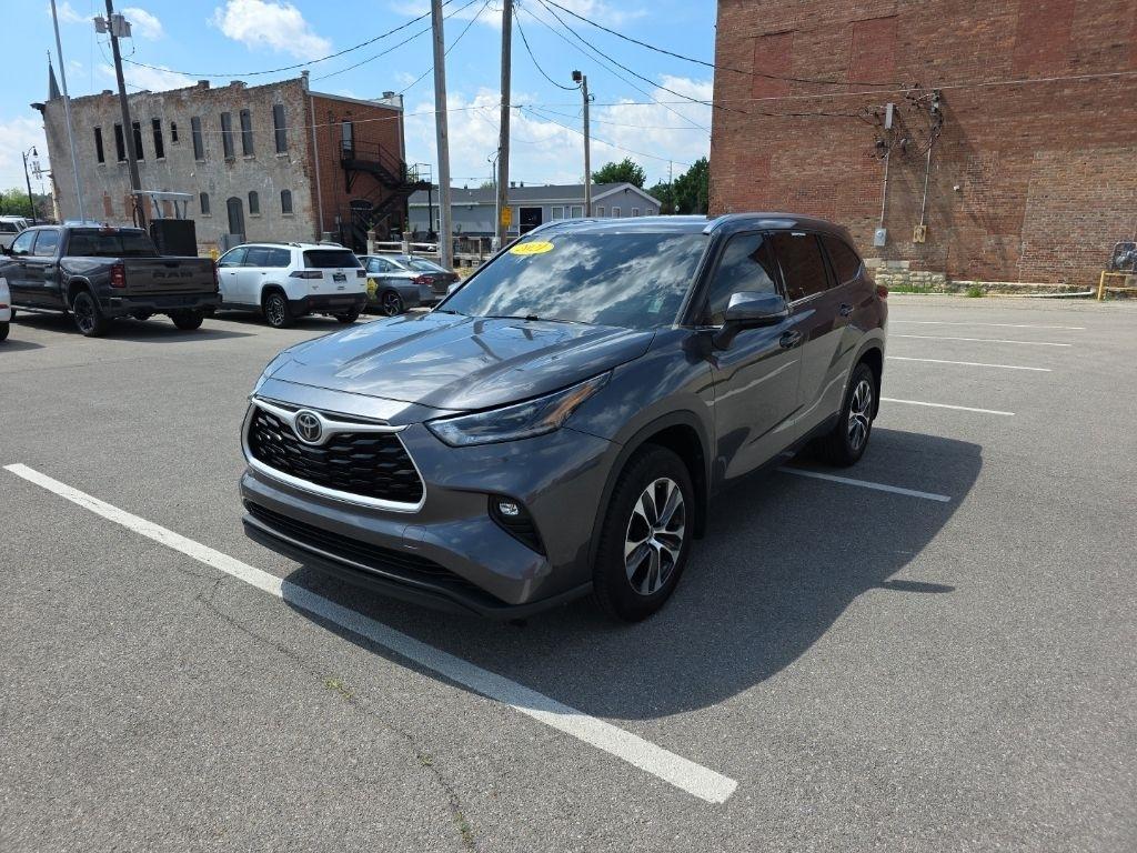 Toyota Highlander  2021