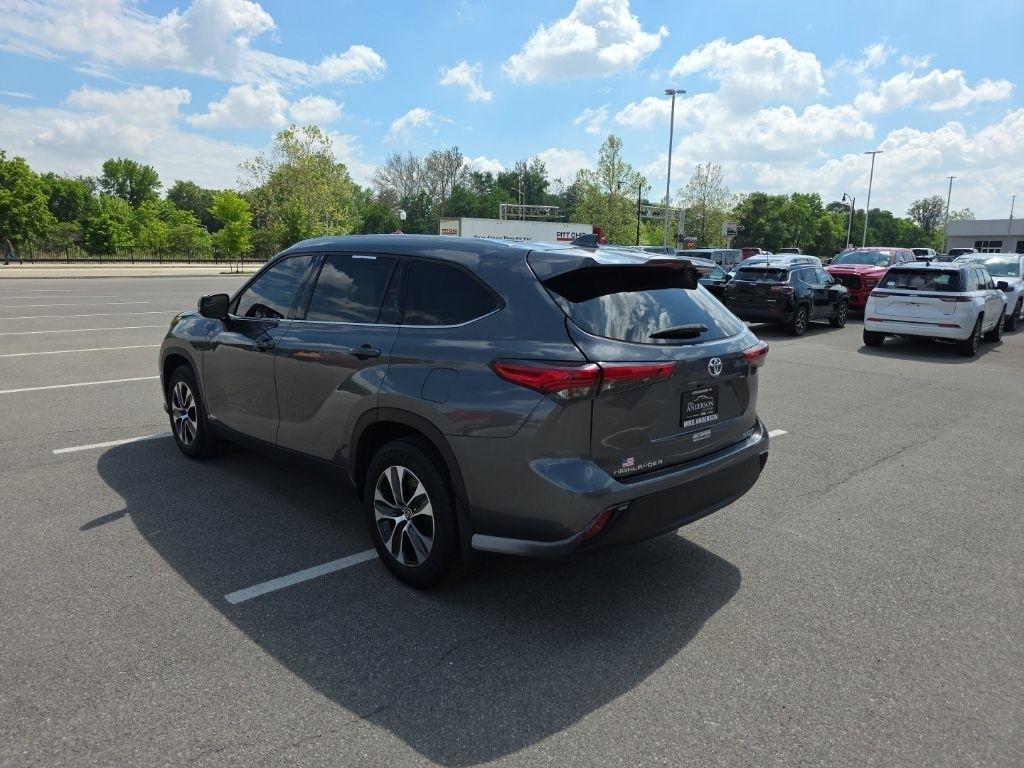 Toyota Highlander  2021