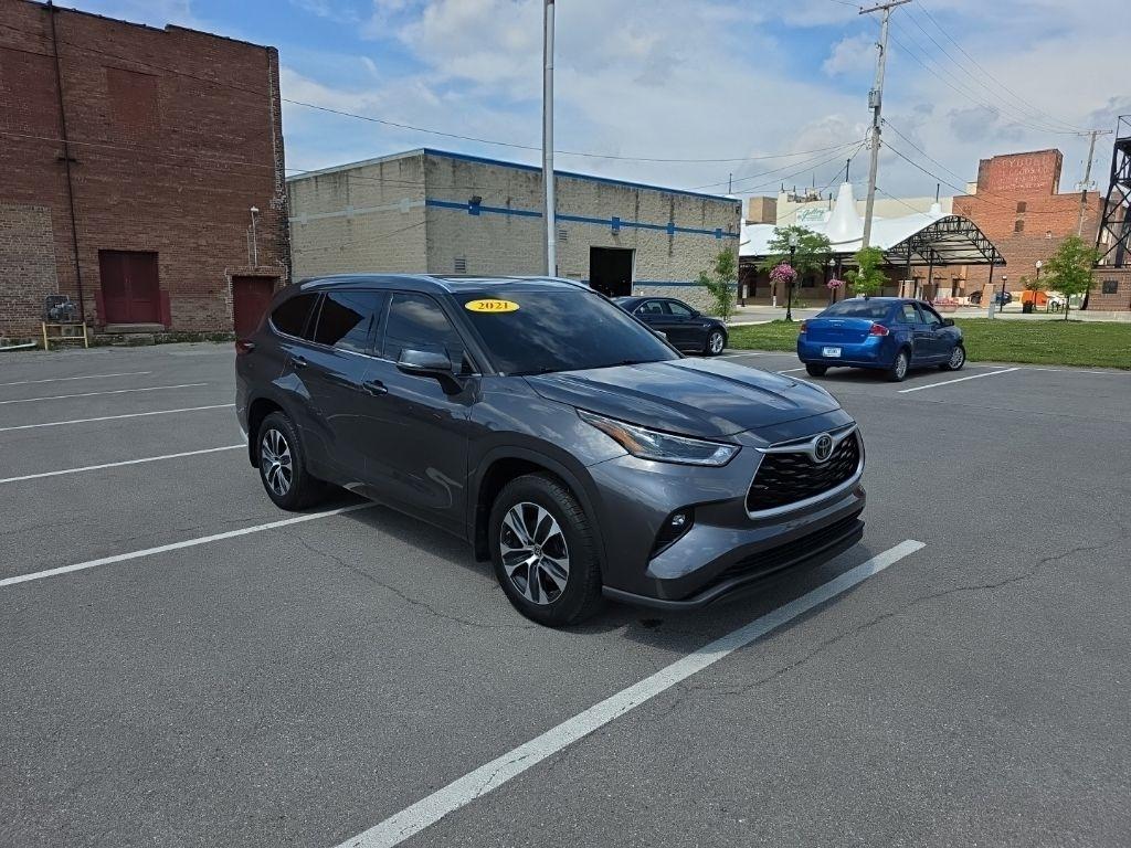 Toyota Highlander  2021
