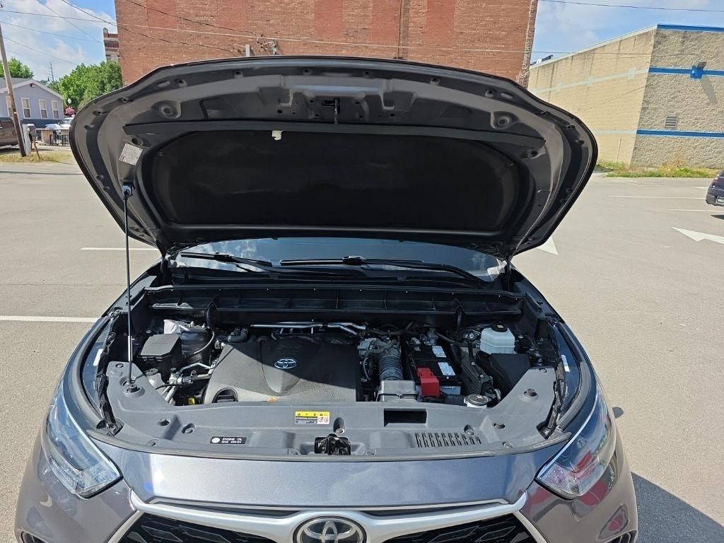 Toyota Highlander  2021