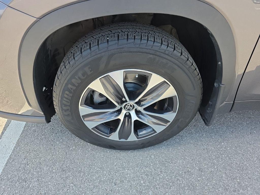 Toyota Highlander  2021