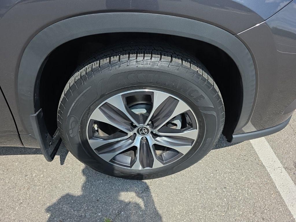 Toyota Highlander  2021