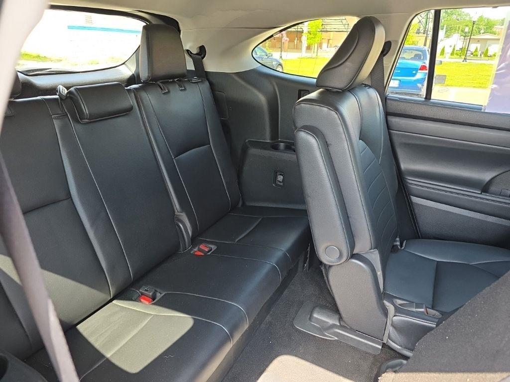 Toyota Highlander  2021