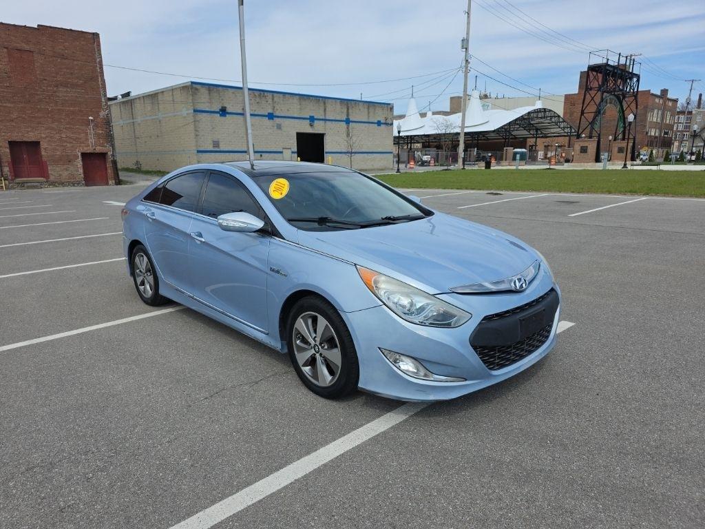 Hyundai Sonata Hybrid  2011