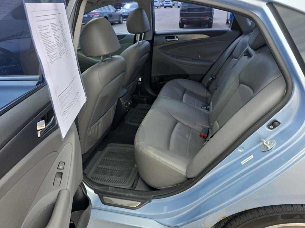 Hyundai Sonata Hybrid  2011