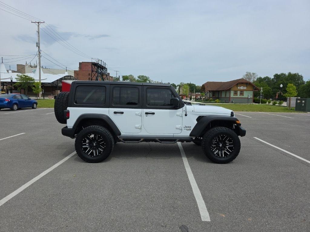Jeep Wrangler  2021