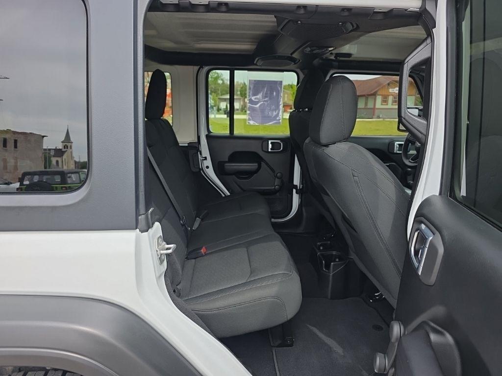 Jeep Wrangler  2021