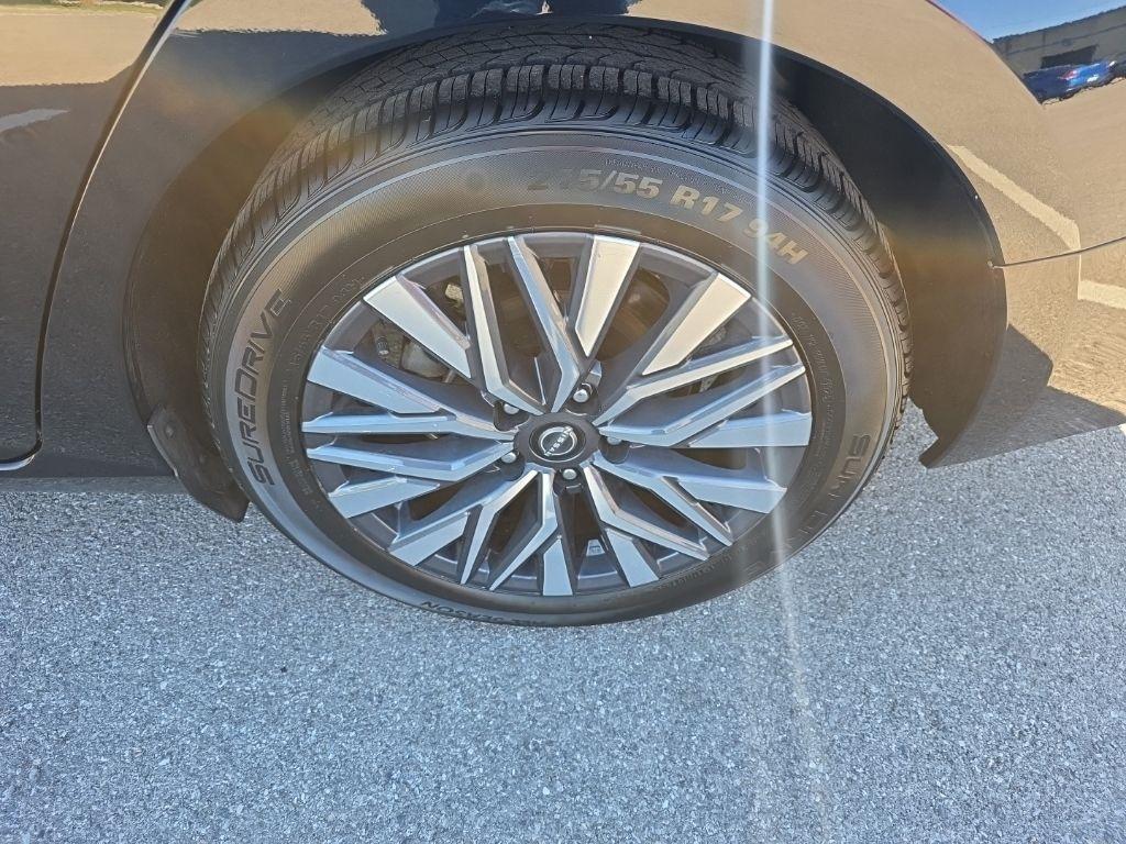 Nissan Altima  2024