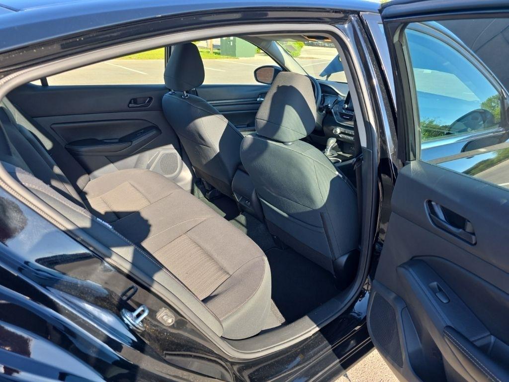 Nissan Altima  2024