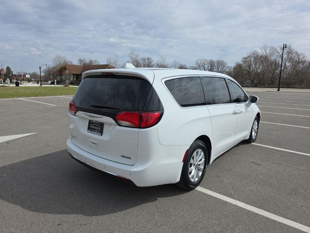 Chrysler Pacifica  2018